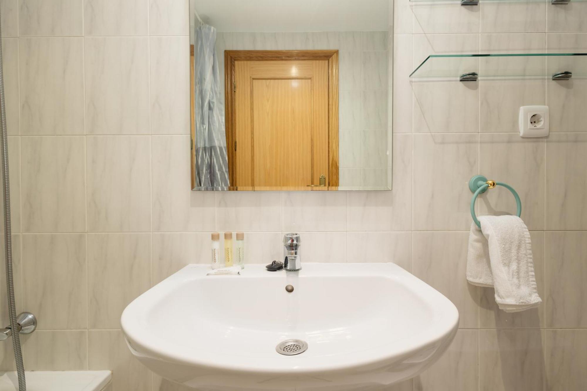 Hébergement de vacances Beautiful Townhouse Walking Distance To The In Costabella, *