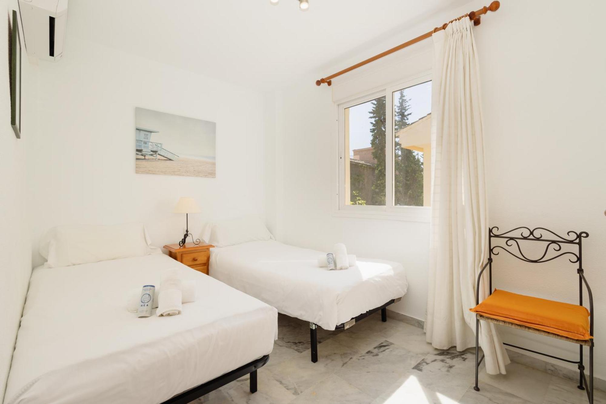 Hébergement de vacances Beautiful Townhouse Walking Distance To The In Costabella, *